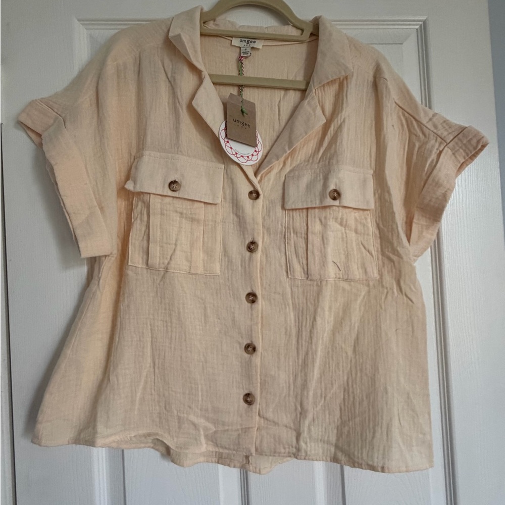 Umgee Light Cream Button-Front Causal Shirt
